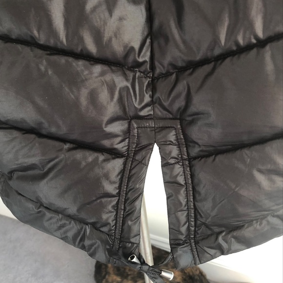 French Connection Black Puffer Coat w/ faux fur Collar - Picture 7 of 10